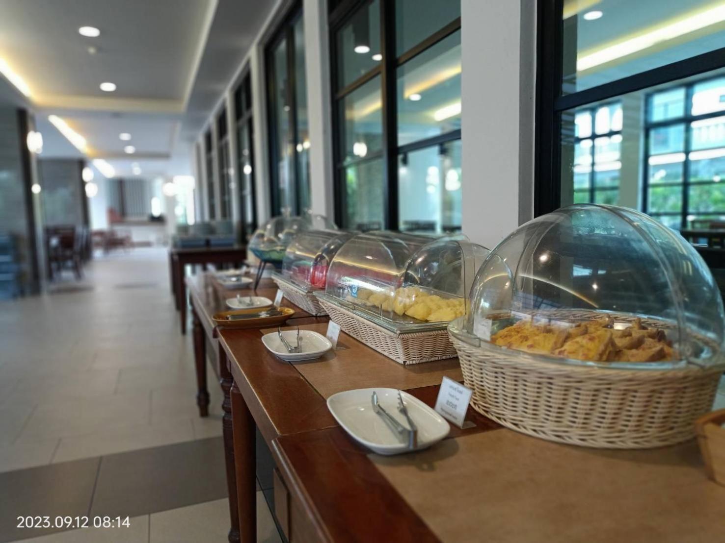 Mangrove Prestige Hotel Na Chom Thian Bagian luar foto